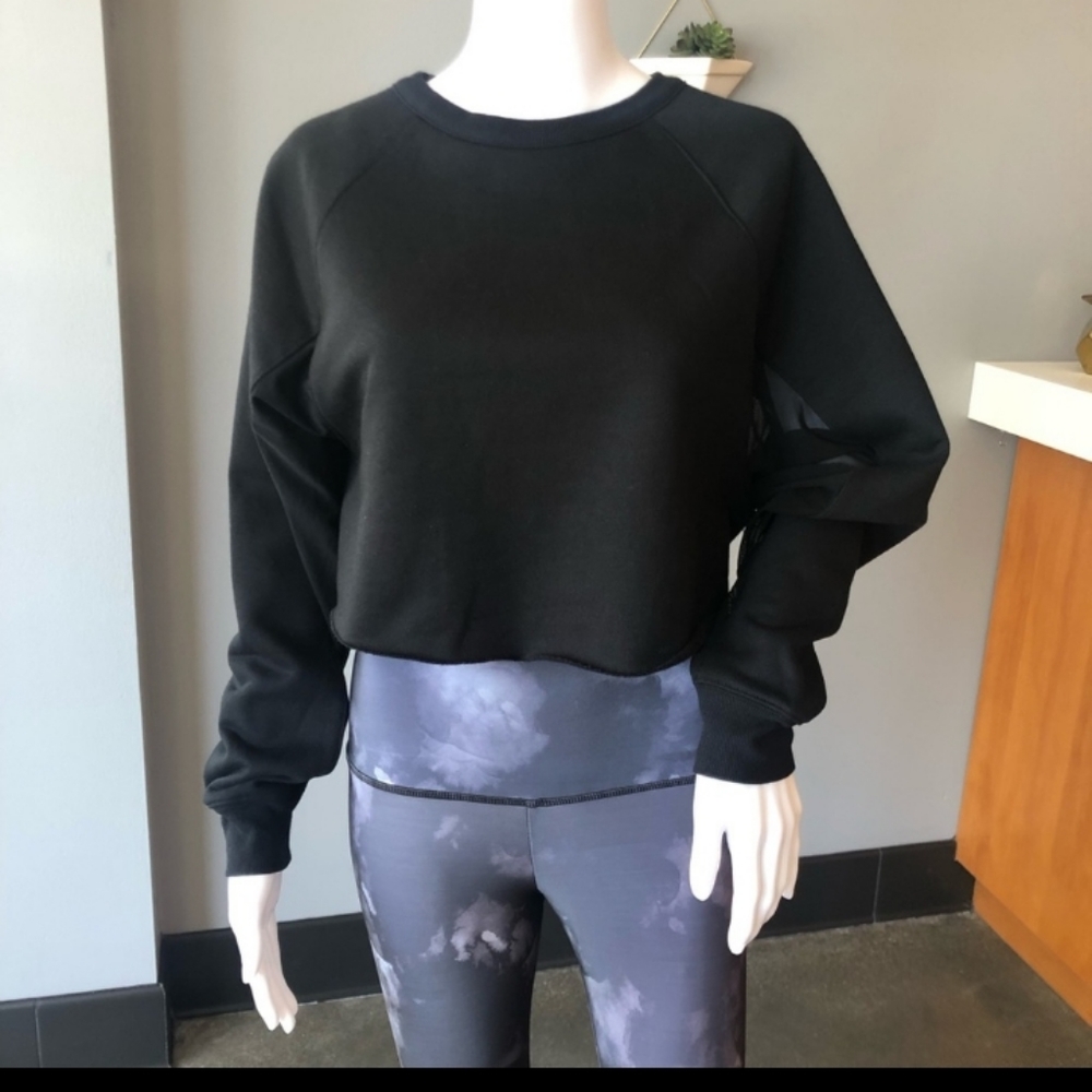Pullover/sweatshirt